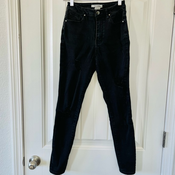 Forever 21 Distressed High-waisted Stretch 5-pocket Curvy Fit Black Skinny Jeans - Picture 6 of 11
